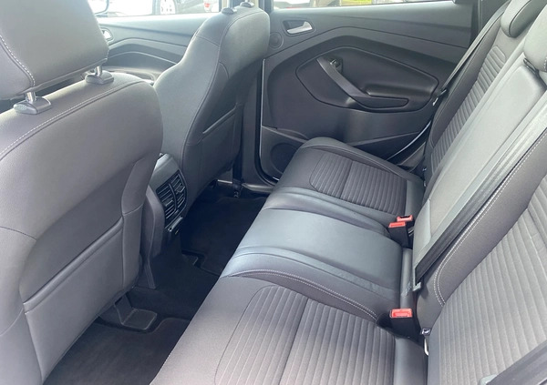 Ford Kuga cena 96900 przebieg: 60744, rok produkcji 2019 z Sławków małe 121